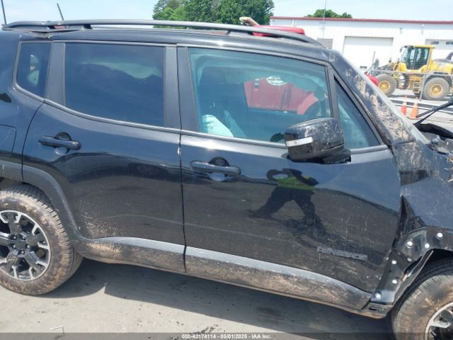 ZACNJDB10PPP71320 Jeep Renegade Upland 4x4