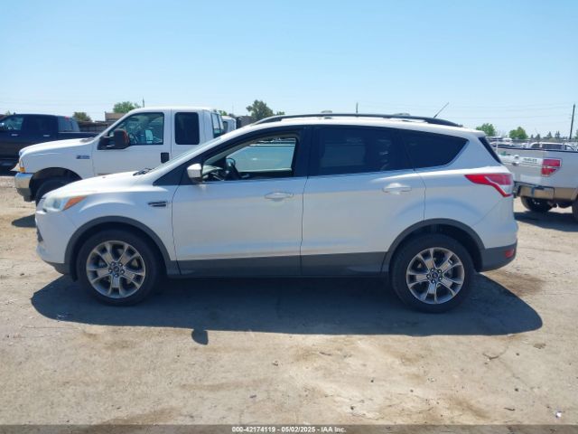 1FMCU9GX9EUB85279 Ford ESCAPE SE