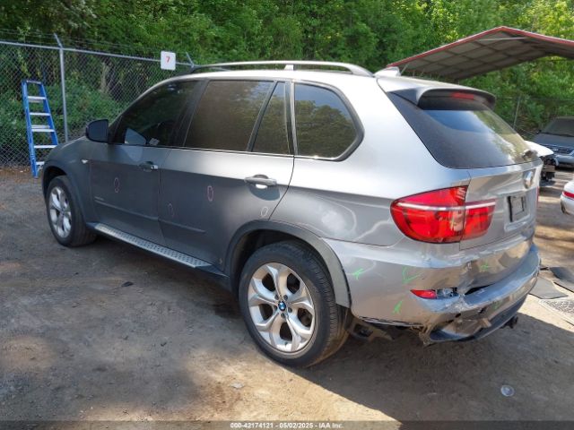 2011 BMW X5 5UXZV4C54BL409450 Photo 2