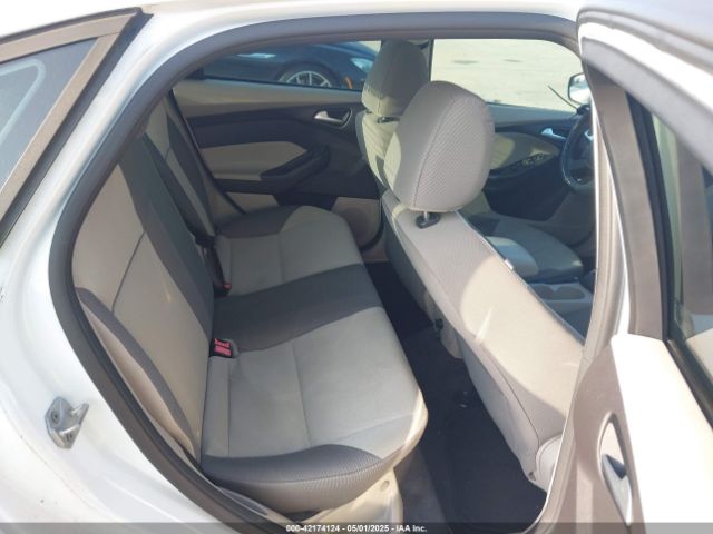 1FADP3F26EL163285 Ford FOCUS SE