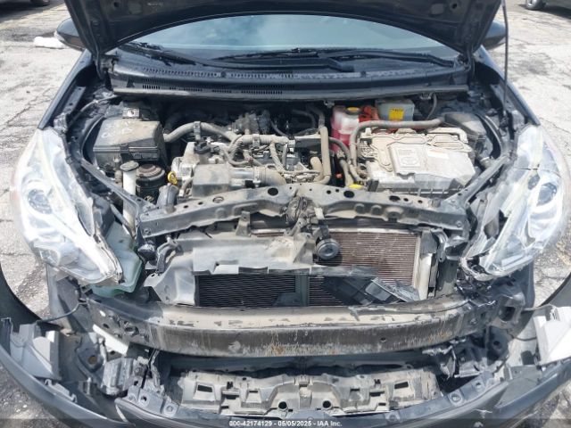 JTDKDTB31F1098139 Toyota Prius C One