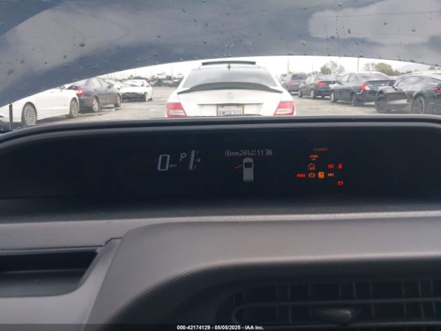 JTDKDTB31F1098139 Toyota Prius C One