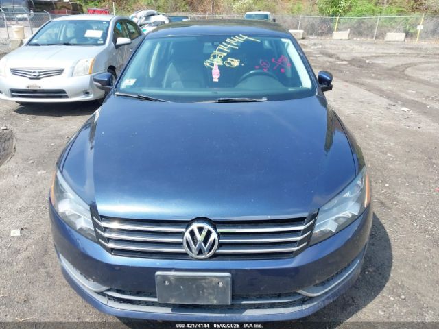 1VWAT7A32EC044856 Volkswagen Passat 1.8t Wolfsburg Edition