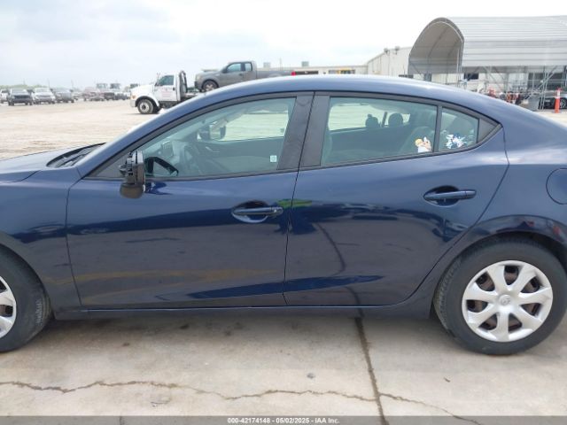 3MZBM1U77FM235945 Mazda MAZDA3