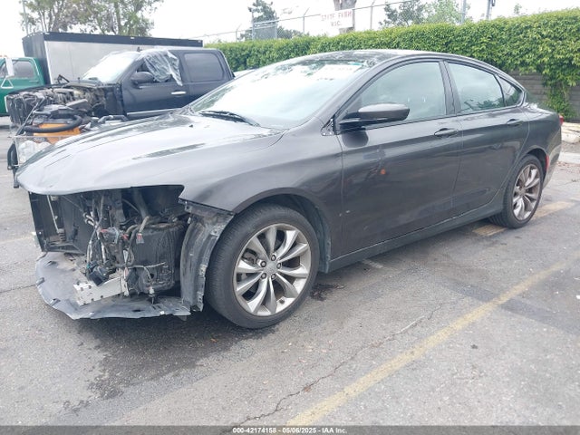 1C3CCCBB8GN123941 Chrysler 200 S