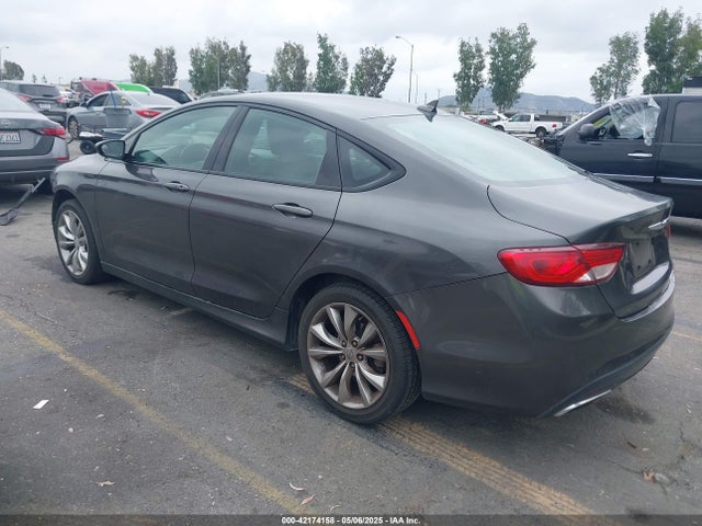 1C3CCCBB8GN123941 Chrysler 200 S