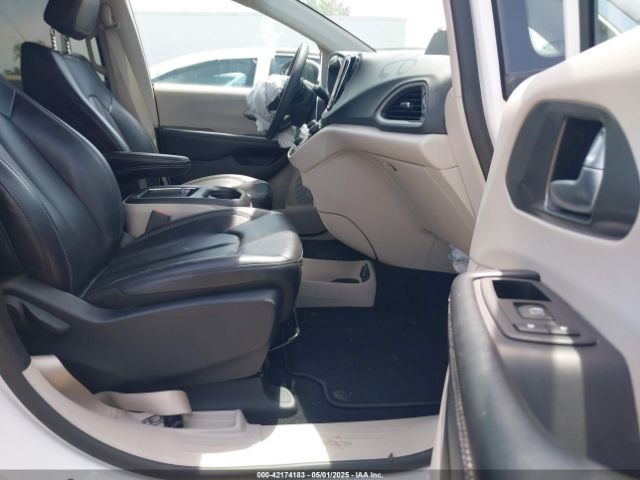 2023 CHRYSLER PACIFICA 2C4RC1BG4PR532933 Photo 4