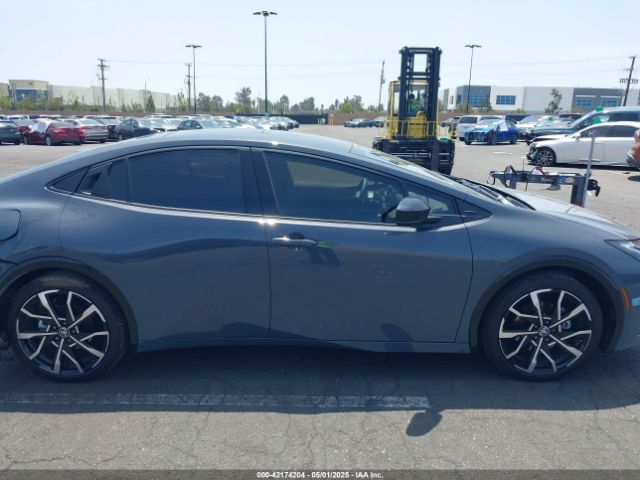 JTDACACU1R3033326 Toyota Prius Prime Xse