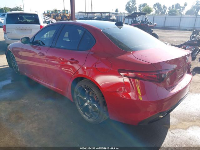 ZARFAECN4H7532033 Alfa Romeo Giulia Ti Rwd
