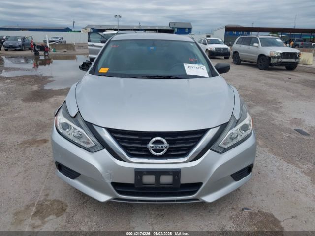 1N4AL3AP1HN345664 Nissan Altima 2.5 S