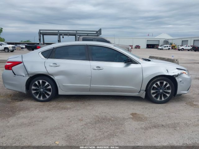 1N4AL3AP1HN345664 Nissan Altima 2.5 S