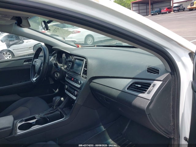 5NPE24AF6JH684566 Hyundai SONATA SE