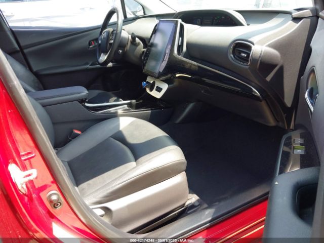 JTDKARFP1H3058059 Toyota Prius Prime Premium