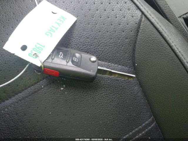 1VWDT7A31HC040976 Volkswagen Passat 1.8t R-line