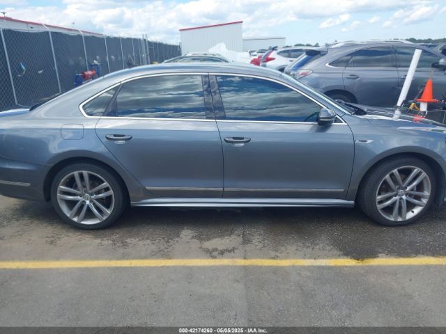 1VWDT7A31HC040976 Volkswagen Passat 1.8t R-line