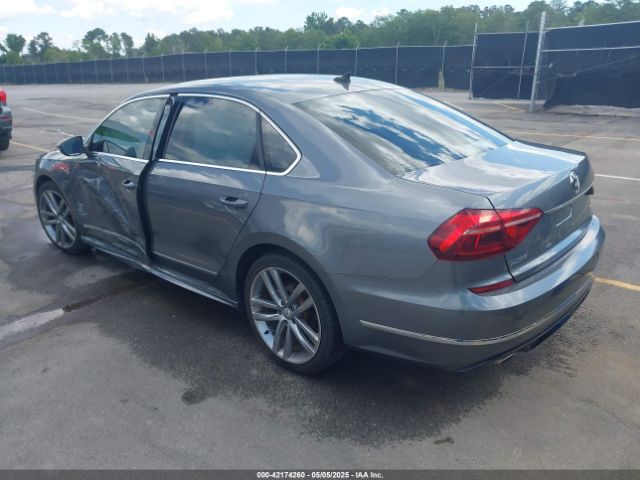 1VWDT7A31HC040976 Volkswagen Passat 1.8t R-line