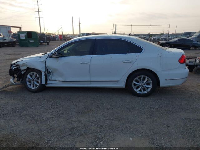 1VWAT7A37GC022869 Volkswagen Passat 1.8t S