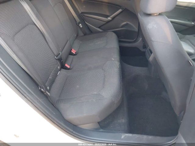 1VWAT7A37GC022869 Volkswagen Passat 1.8t S