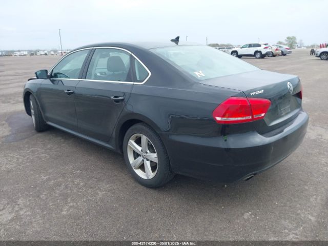 2013 VOLKSWAGEN PASSAT 1VWBP7A31DC017929 Photo 2