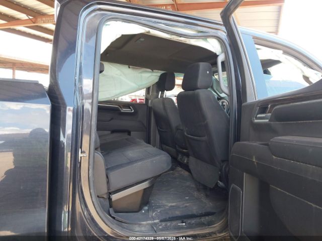 1GTUUCED7PZ123982 GMC Sierra 1500 4wd  Short Box Elevation With 3sb