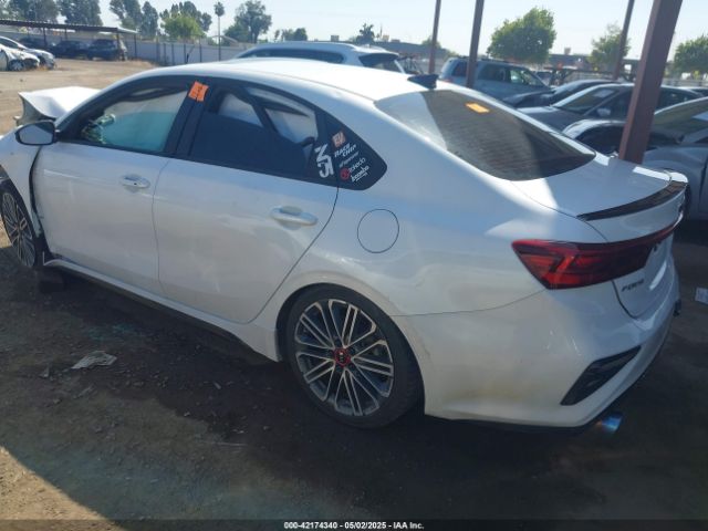 3KPF44AC8ME315432 KIA Forte Gt Manual