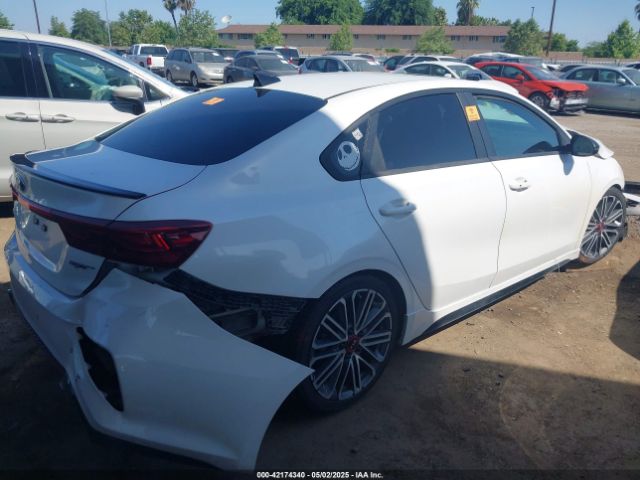 3KPF44AC8ME315432 KIA Forte Gt Manual