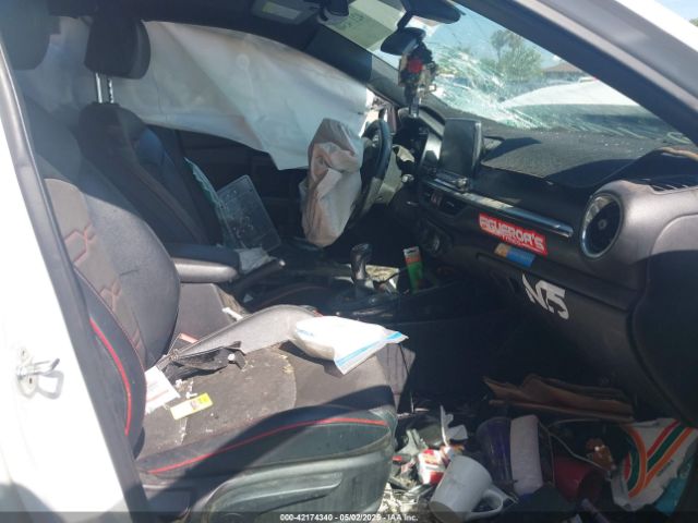 3KPF44AC8ME315432 KIA Forte Gt Manual