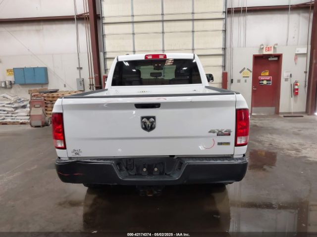 1C6RR7FG8HS770142 RAM 1500 Tradesman  4x4 6'4 Box
