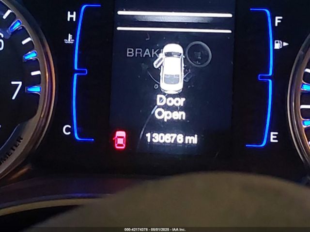 1C3CCCAB0FN715768 Chrysler 200 Limited