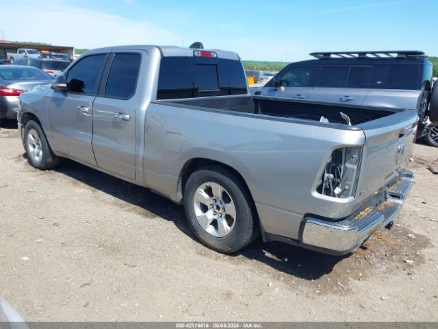 2020 RAM 1500 1C6RREBT8LN294862 Photo 2