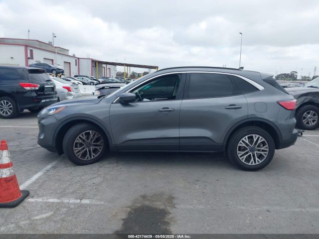 1FMCU0H60NUB61292 Ford ESCAPE SEL