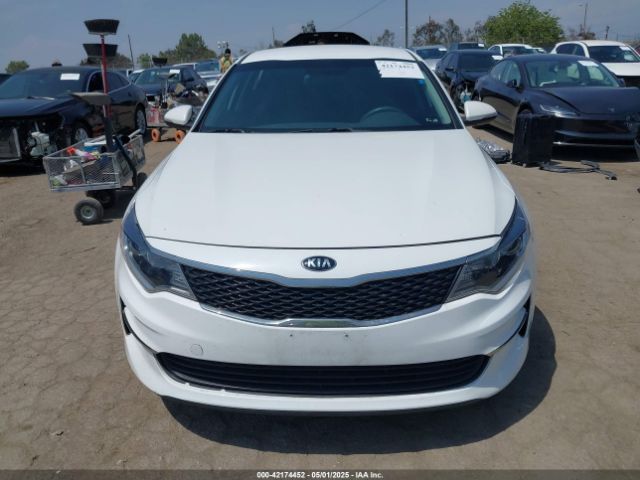 KNAGT4L3XJ5216216 KIA Optima Lx