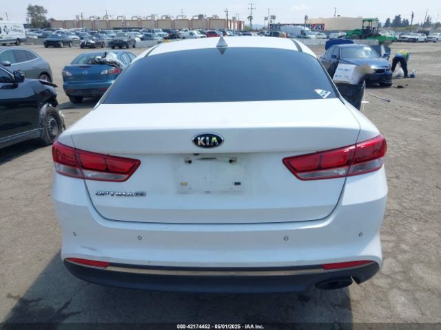 KNAGT4L3XJ5216216 KIA Optima Lx