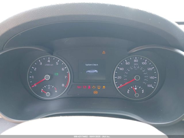 KNAGT4L3XJ5216216 KIA Optima Lx