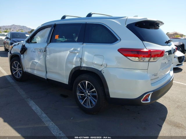 5TDKZRFH0KS314263 Toyota Highlander Xle