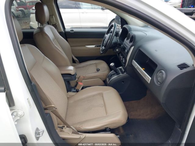 1C4NJDEB6ED827134 Jeep Compass Latitude