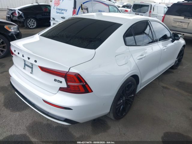 7JRL12TH4RG305580 Volvo S60 B5 Plus Black Edition