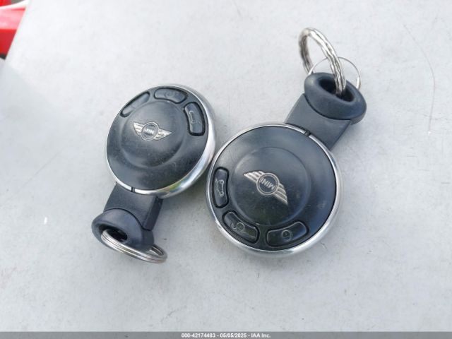 2011 MINI COOPER WMWSU3C57BT095208 Photo 10