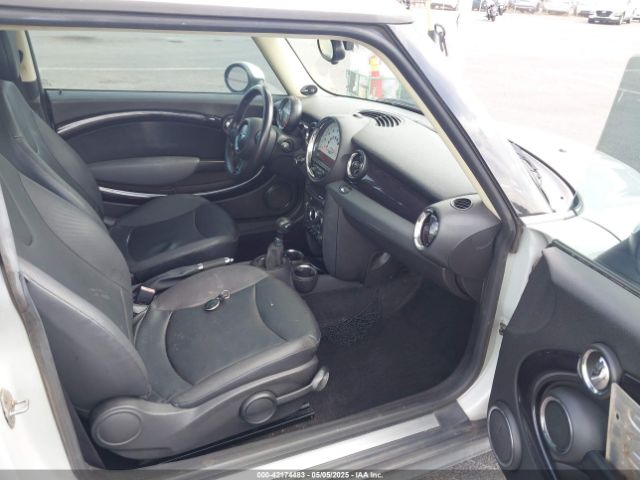 2011 MINI COOPER WMWSU3C57BT095208 Photo 4