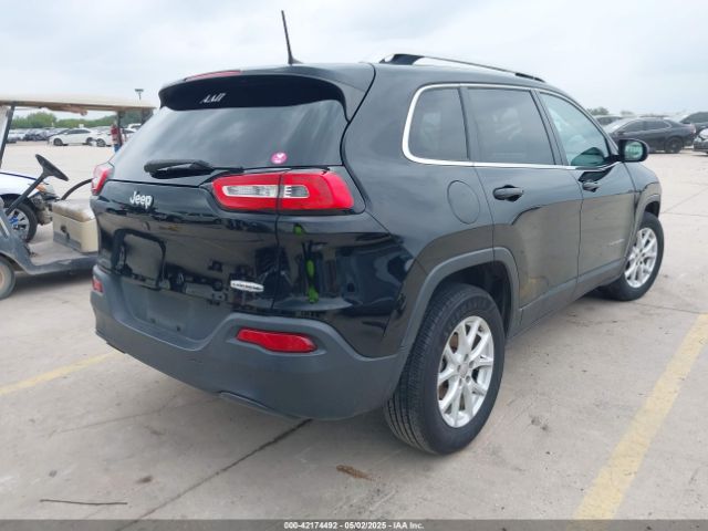 1C4PJLCB8JD534030 Jeep Cherokee Latitude