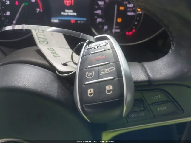 ZARFAEDN2H7541375 Alfa Romeo Giulia Awd
