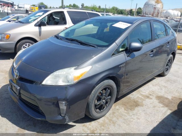 JTDKN3DU5E0389363 Toyota Prius Two