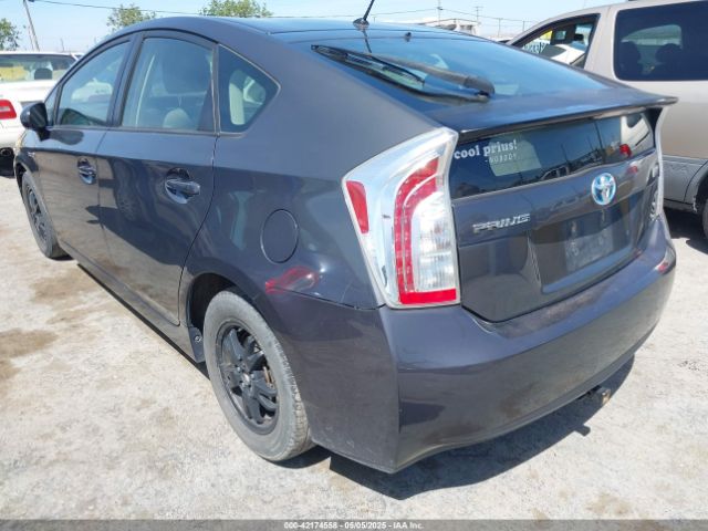 JTDKN3DU5E0389363 Toyota Prius Two