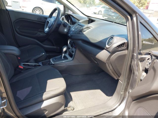 3FADP4BJ9HM125975 Ford FIESTA SE