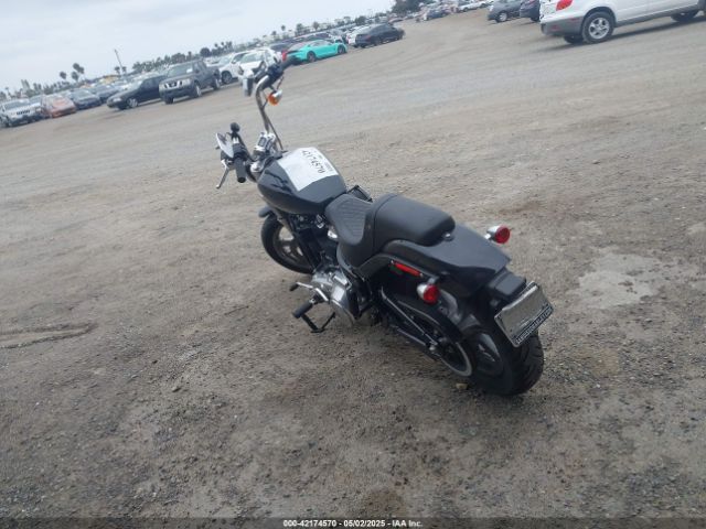 2022 HARLEY-DAVIDSON FXST 1HD1BVJ29NB027087 Photo 2