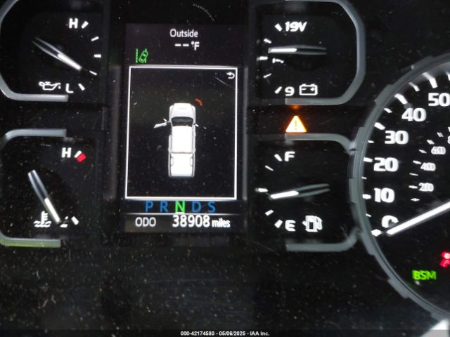5TFUY5F17JX753427 Toyota Tundra Sr5 5.7l V8