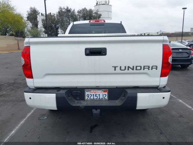 5TFUY5F17JX753427 Toyota Tundra Sr5 5.7l V8