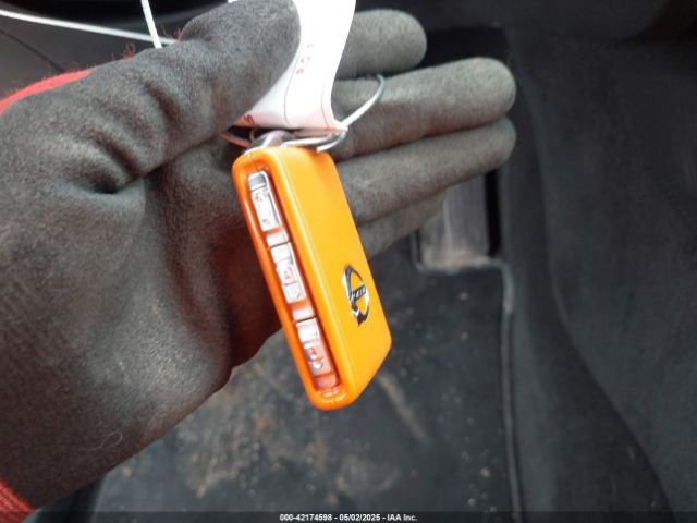 YV4L12PK2R1195584 Volvo Xc90 B5 Core Bright Theme