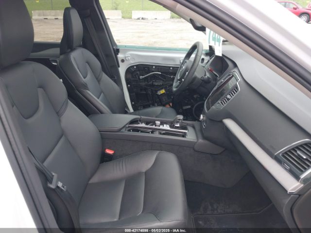 YV4L12PK2R1195584 Volvo Xc90 B5 Core Bright Theme