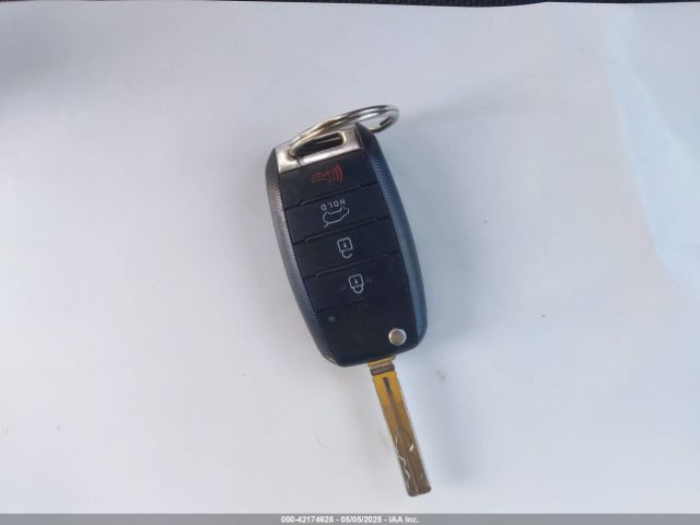 KNDPBCAC6G7802931 KIA Sportage Lx